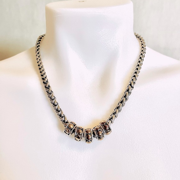 Elegant Two-Tone Necklace - So Versatile! - Picture 3 of 4